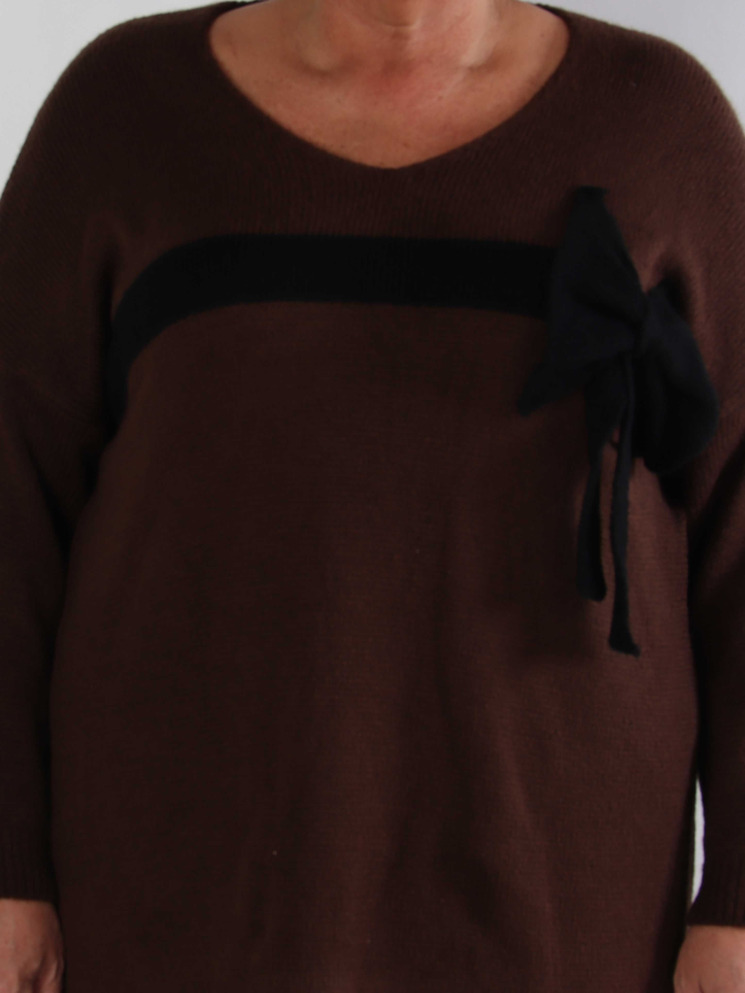 Berra - Stickad plus size klänning med band och rosett